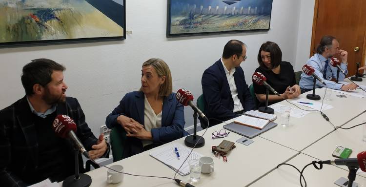 Samy Belakaria LIBERTY - Luisa Escribano SANITAS - Daniel Dévai EPSILON - Pilar Castillo CNP PARTNERS - Carlos Eiroa ASISA 050419 3 Samy Belakaria LIBERTY - Luisa Escribano SANITAS - Daniel Dévai EPSILON - Pilar Castillo CNP PARTNERS - Carlos Eiroa ASISA 050419 3