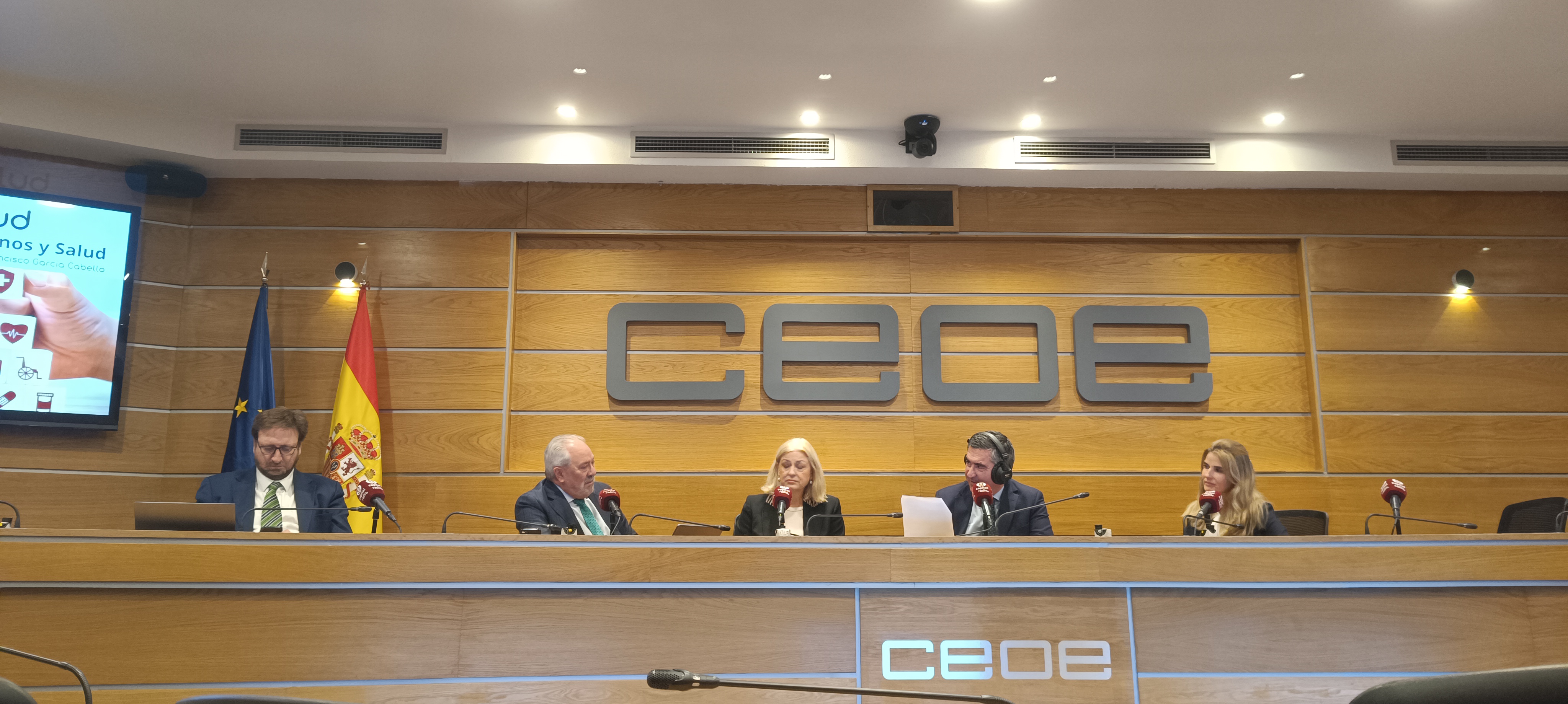 Especial Valor Salud desde la CEOE con motivo del IV Congreso de Recursos Humanos y Salud Especial Valor Salud desde la CEOE con motivo del IV Congreso de Recursos Humanos y Salud