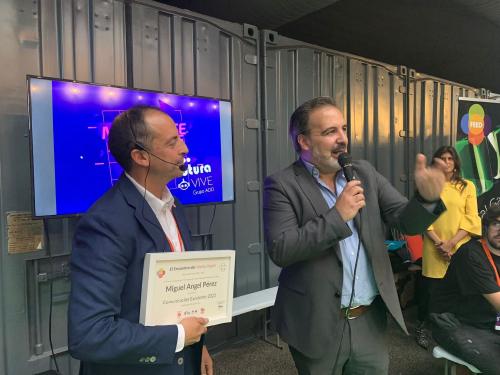 Premio Comunicador Excelente 2022 1024x768 Premio Comunicador Excelente 2022 1024x768