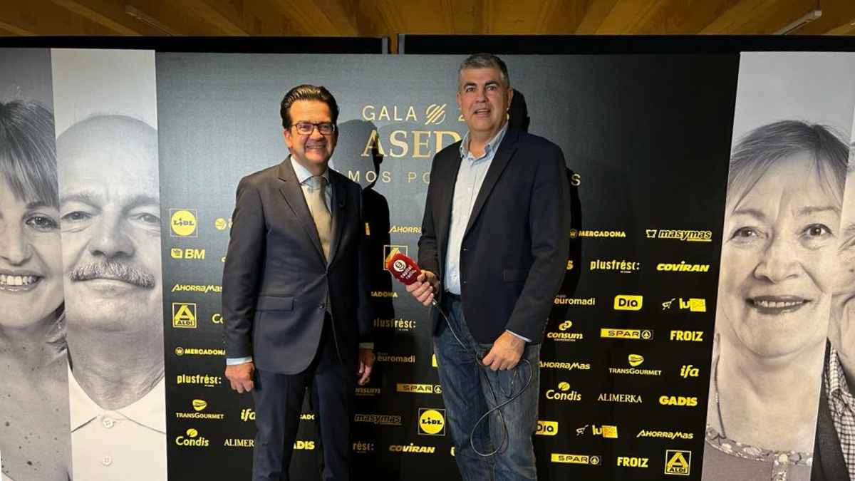 Ignacio García de Magarzo, director general de ASEDAS; y Jaume Segalés, de La Trilla. Ignacio García de Magarzo, director general de ASEDAS; y Jaume Segalés, de La Trilla.
