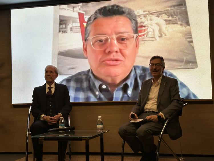 Intervención de Jorge del Canto. Intervención de Jorge del Canto.