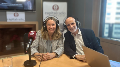 Susana Solís, eurodiputada del Partido Popular Europeo; y Chimo Ortega, director de Movilidad sobre Ruedas en Capital Radio. Susana Solís, eurodiputada del Partido Popular Europeo; y Chimo Ortega, director de Movilidad sobre Ruedas en Capital Radio.