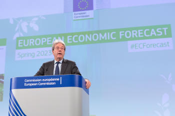 Paolo Gentiloni, Comisario de Asuntos Económicos Paolo Gentiloni, Comisario de Asuntos Económicos
