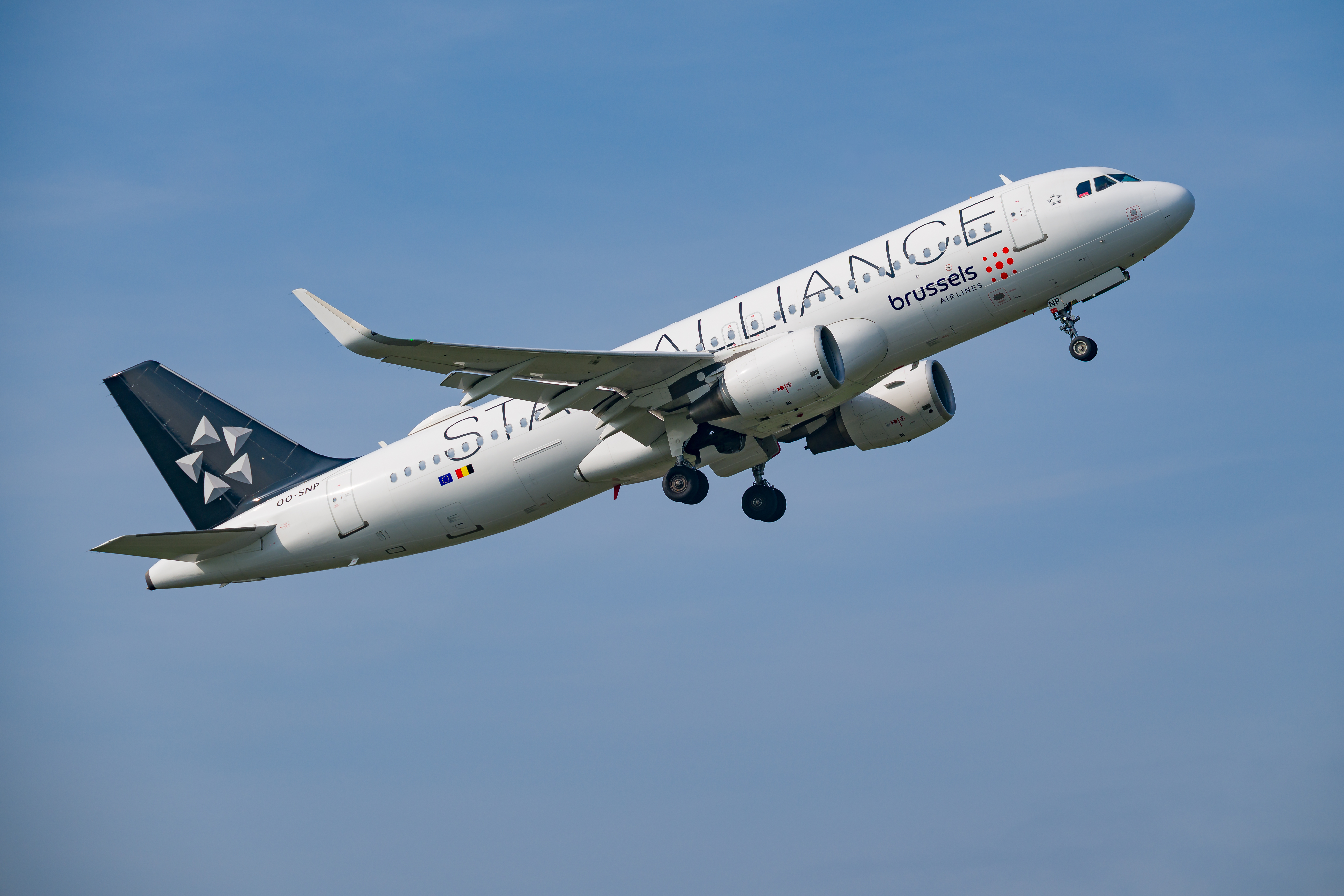 Avi&oacute;n con SAF