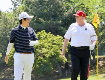 Trump y Shinzo Abe