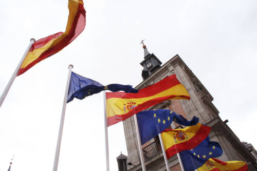 Bandera española y europea