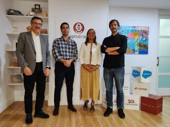 Luis Vicente Muñoz, CEO de Capital Radio; Álvaro Perea, letrado de la Administración de Justicia (JPI 1 Fuenlabrada); María Díaz, socio director de Surus y responsable de Insolvencia; y Daniel Barrientos, responsable del Departamento de Inmuebles de Surus. Luis Vicente Muñoz, CEO de Capital Radio; Álvaro Perea, letrado de la Administración de Justicia (JPI 1 Fuenlabrada); María Díaz, socio director de Surus y responsable de Insolvencia; y Daniel Barrientos, responsable del Departamento de Inmuebles de Surus.