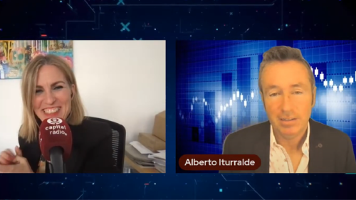 Laura Blanco y Alberto Iturralde en un momento de la Clase de los Viernes de esta semana.