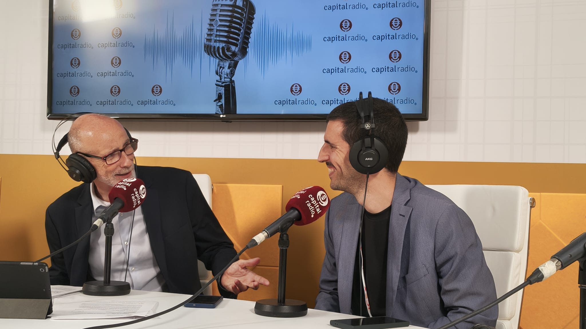 Chimo Ortega, director de Movilidad sobre Ruedas; y Javier Aguilar, Regional Senior Manager de Cabify.