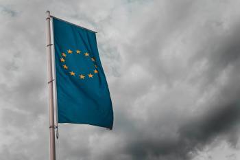 Bandera europea Photo by Sara Kurfeß on Unsplash Bandera europea Photo by Sara Kurfeß on Unsplash