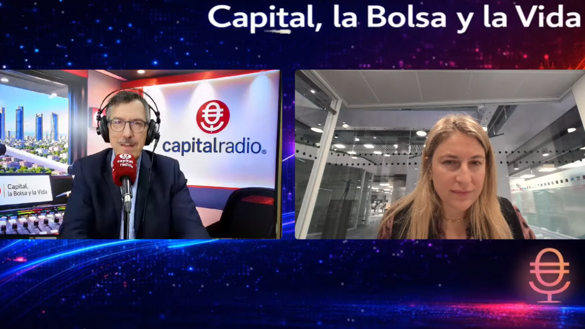 Luis Vicente Mu&ntilde;oz, CEO de Capital Radio; y M&oacute;nica Malo, subdirectora general de CECA y miembro del Comit&eacute; Ejecutivo de FINRESP.