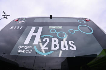 Autobús propulsado con Hidrógeno