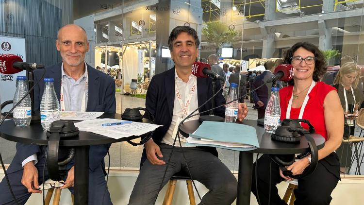 Gonzalo García Andrés, consejero económico y comercial de España en Londres; e Inmaculada Gutiérrez, directora general de Proyectos Internacionales de Renfe. Gonzalo García Andrés, consejero económico y comercial de España en Londres; e Inmaculada Gutiérrez, directora general de Proyectos Internacionales de Renfe.