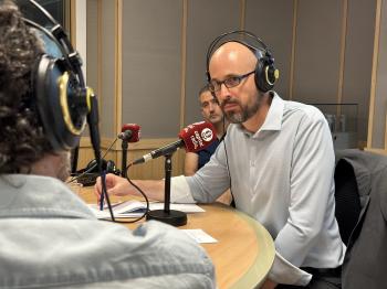 Nacho Álvarez (Sumar) con Federico Quevedo Nacho Álvarez (Sumar) con Federico Quevedo