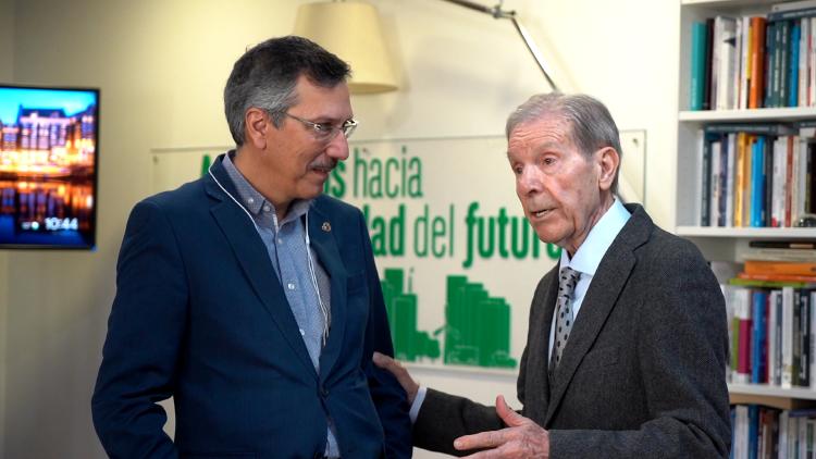 Antonio Sáez del Castillo con Luis Vicente Muñoz Antonio Sáez del Castillo con Luis Vicente Muñoz