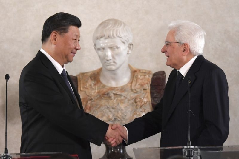 Sergio Mattarella, presidente de Italia y Xi Jinping, presidente chino. REUTERS Sergio Mattarella, presidente de Italia y Xi Jinping, presidente chino. REUTERS