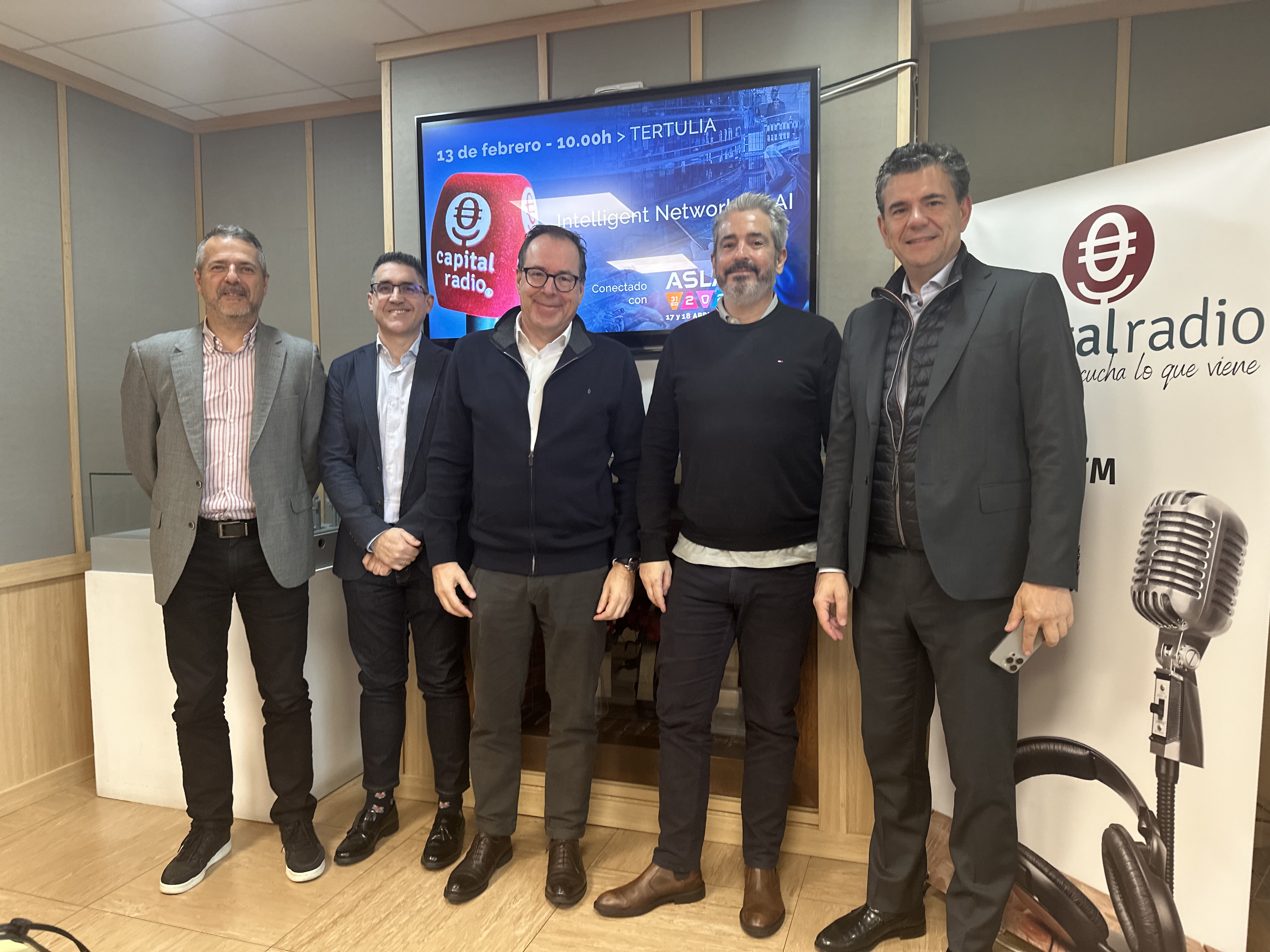 Miguel Ángel Montes (Juniper Networks), Carlos de la Horra (Huawei), Joan Monrabá (Colt), Bernardo Gómez (CommScope) y Francisco Verderas (ASLAN) Miguel Ángel Montes (Juniper Networks), Carlos de la Horra (Huawei), Joan Monrabá (Colt), Bernardo Gómez (CommScope) y Francisco Verderas (ASLAN)