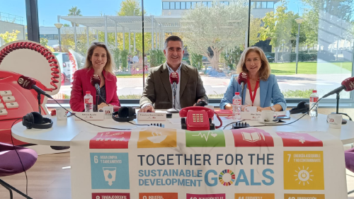 Patricia Ayuela, consejera delegada de Línea Directa Aseguradora; y Mar Garre, directora de Personas, Comunicación y Sostenibilidad de la compañía. Patricia Ayuela, consejera delegada de Línea Directa Aseguradora; y Mar Garre, directora de Personas, Comunicación y Sostenibilidad de la compañía.