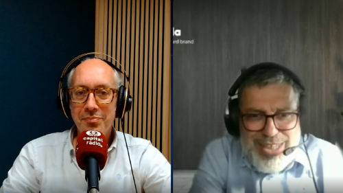 Eduardo Castillo, director de Afterwork y Ciberafterwork en Capital Radio; y Hervé Lambert, Global Consumer Operations Manager de Panda Security. Eduardo Castillo, director de Afterwork y Ciberafterwork en Capital Radio; y Hervé Lambert, Global Consumer Operations Manager de Panda Security.