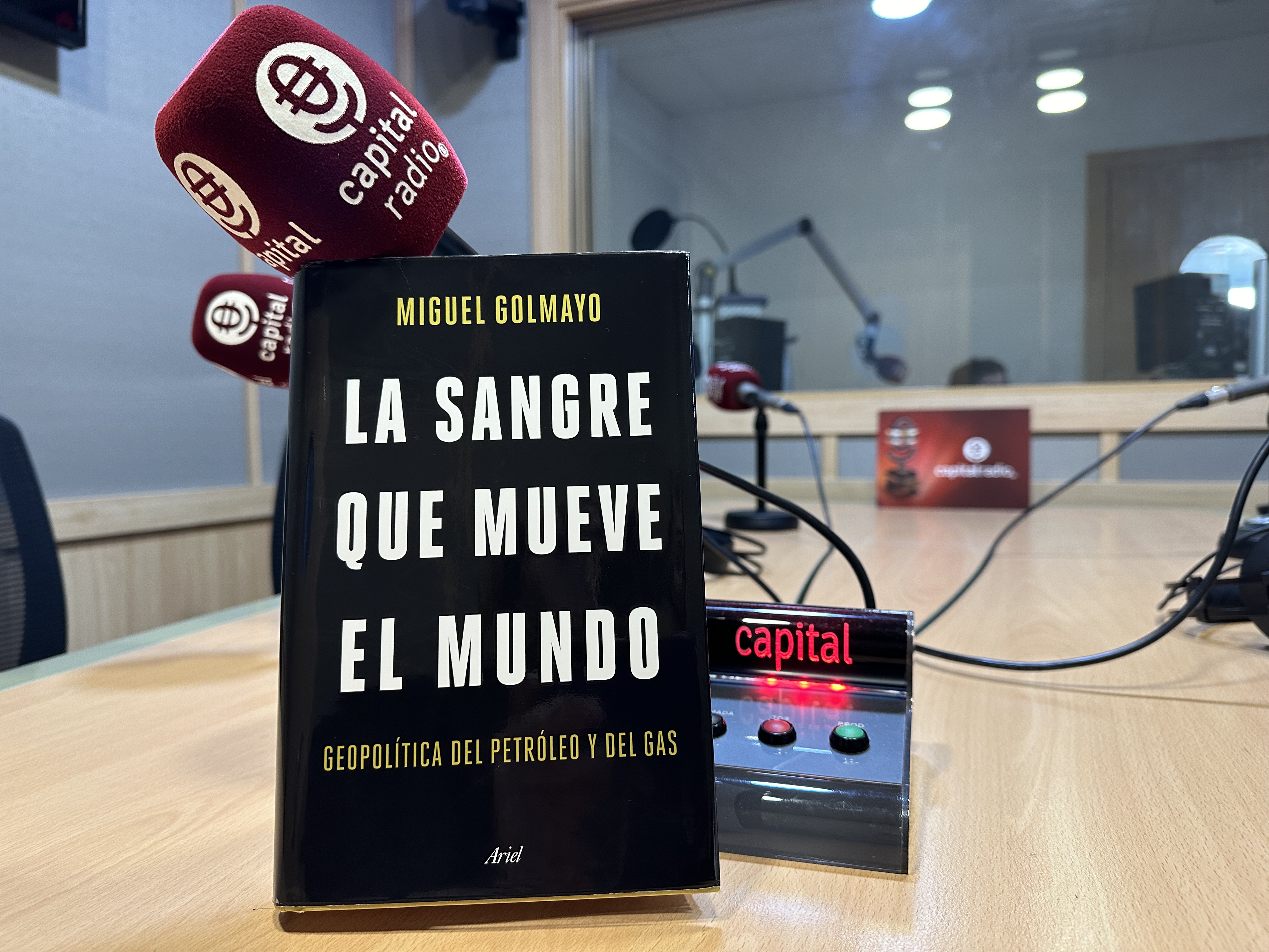 Libro \"La sangre que mueve el mundo\" de Miguel Golmayo Libro \"La sangre que mueve el mundo\" de Miguel Golmayo