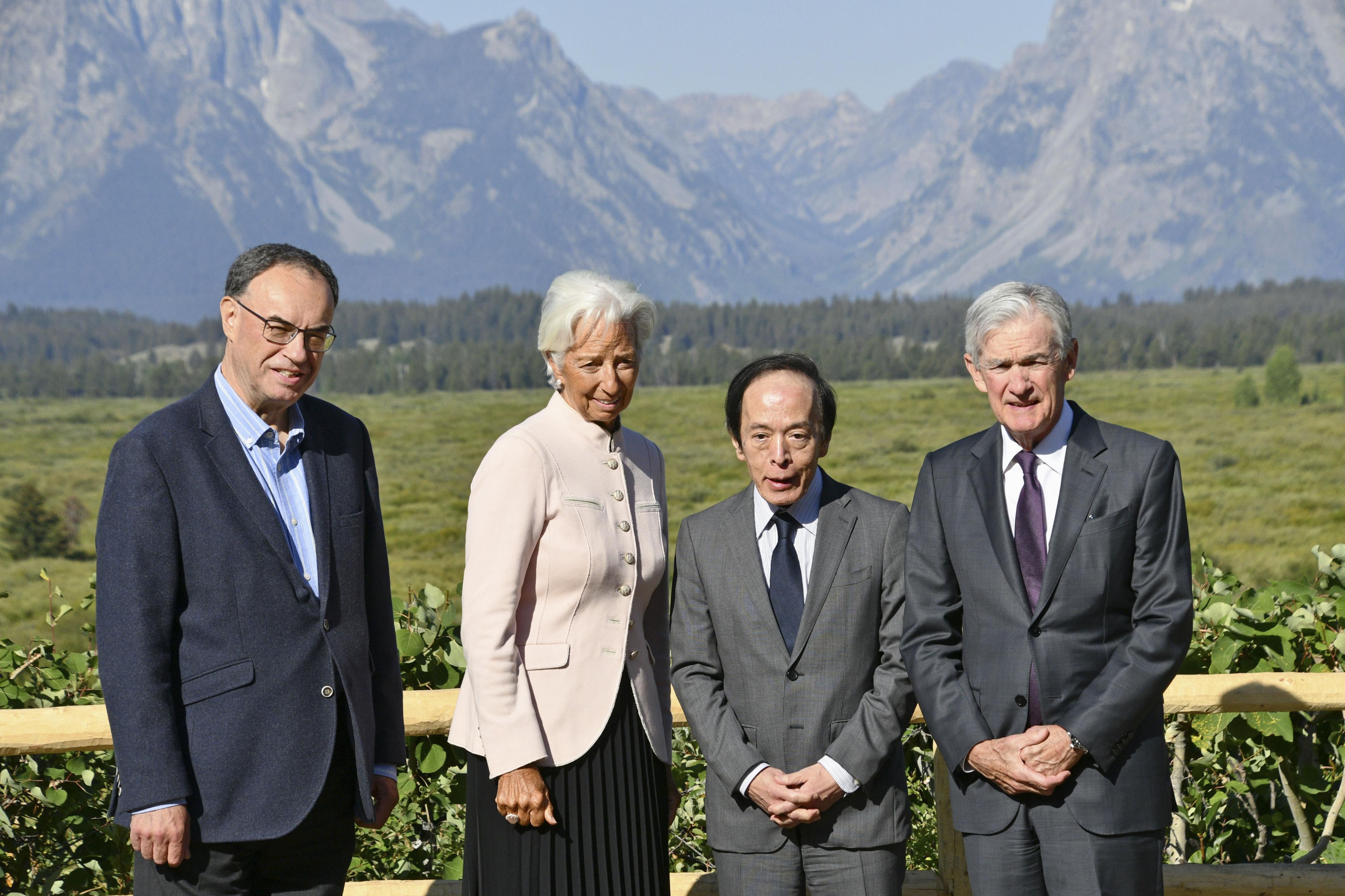 Andrew Bailey (gobernador del Banco de Inglaterra), Christine Lagarde (presidenta del BCE), Kazuo Ueda (gobernador del Banco de Japón) y Jerome Powell (presidente de la FED) en Jackson Hole