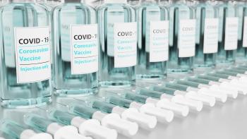 vaccine-g7160b851f_1920