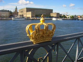 CIMG1624 Vista del Palacio Real y Slottsbacken desde Skeppsholmsbron 1200x900