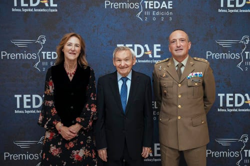 Silvia Lazcano, Amable Liñán y Javier Moreno Miguel, premios TEDAE 2023 Silvia Lazcano, Amable Liñán y Javier Moreno Miguel, premios TEDAE 2023
