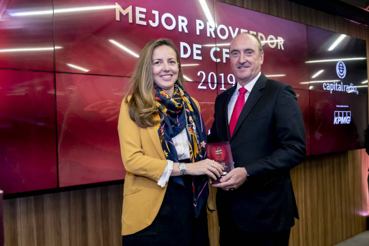 2019-12-12 PREMIOS CAPITAL RADIO 35