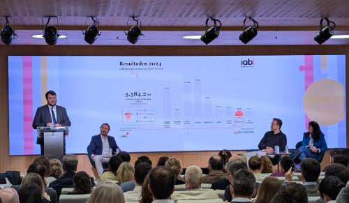 Izqa a dcha_Íñigo Amezqueta, Carlos Sánchez, Gustavo Núñez y Belen Acebes Izqa a dcha_Íñigo Amezqueta, Carlos Sánchez, Gustavo Núñez y Belen Acebes