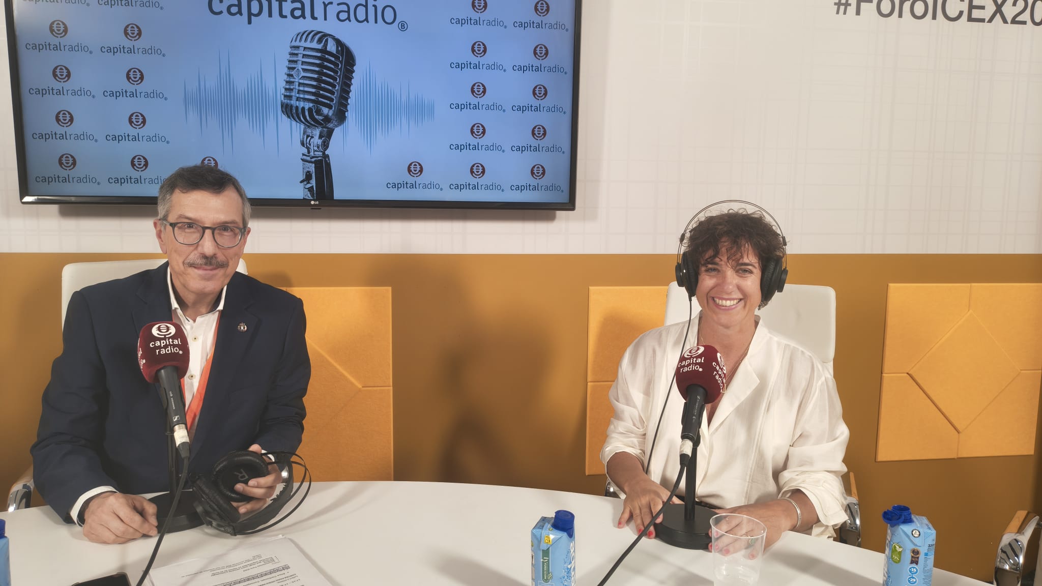 Luis Vicente Mu&ntilde;oz, CEO de Capital Radio; y Elisa Carbonell, consejera delegada de ICEX.