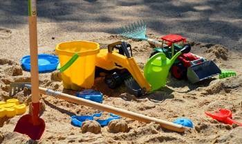 sand pit 5158635_1280