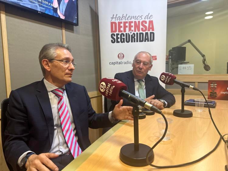 Antonio Fonfría y Carlos Calvo González Regueral Antonio Fonfría y Carlos Calvo González Regueral