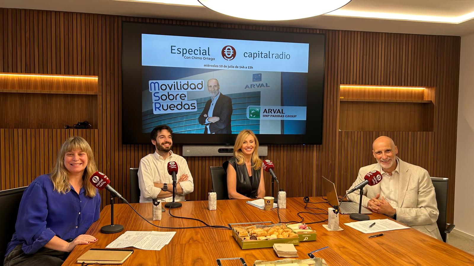 Stephanie Lacoste, responsable de Proyectos y Estrategia; Hugo García, responsable de Plataformas Digitales; e Yvonne Sweeting, directora de Recursos Humanos y Comunicación Interna. Stephanie Lacoste, responsable de Proyectos y Estrategia; Hugo García, responsable de Plataformas Digitales; e Yvonne Sweeting, directora de Recursos Humanos y Comunicación Interna.