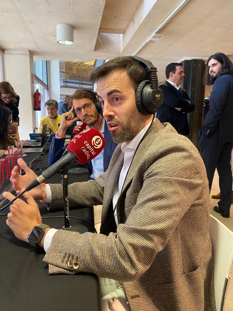 José Fernández Valor (Consultor), durante el programa JJosé Fernández Valor (Consultor), durante el programa