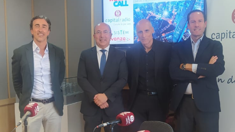 David Moneo, director del Global Mobility Call y de IFEMA Movilidad; Francisco Baeza, director de Desarrollo de Negocio de Sistem; Chimo Ortega, director de Movilidad sobre Ruedas; y Valentín Alonso, CEO de Avanza. David Moneo, director del Global Mobility Call y de IFEMA Movilidad; Francisco Baeza, director de Desarrollo de Negocio de Sistem; Chimo Ortega, director de Movilidad sobre Ruedas; y Valentín Alonso, CEO de Avanza.