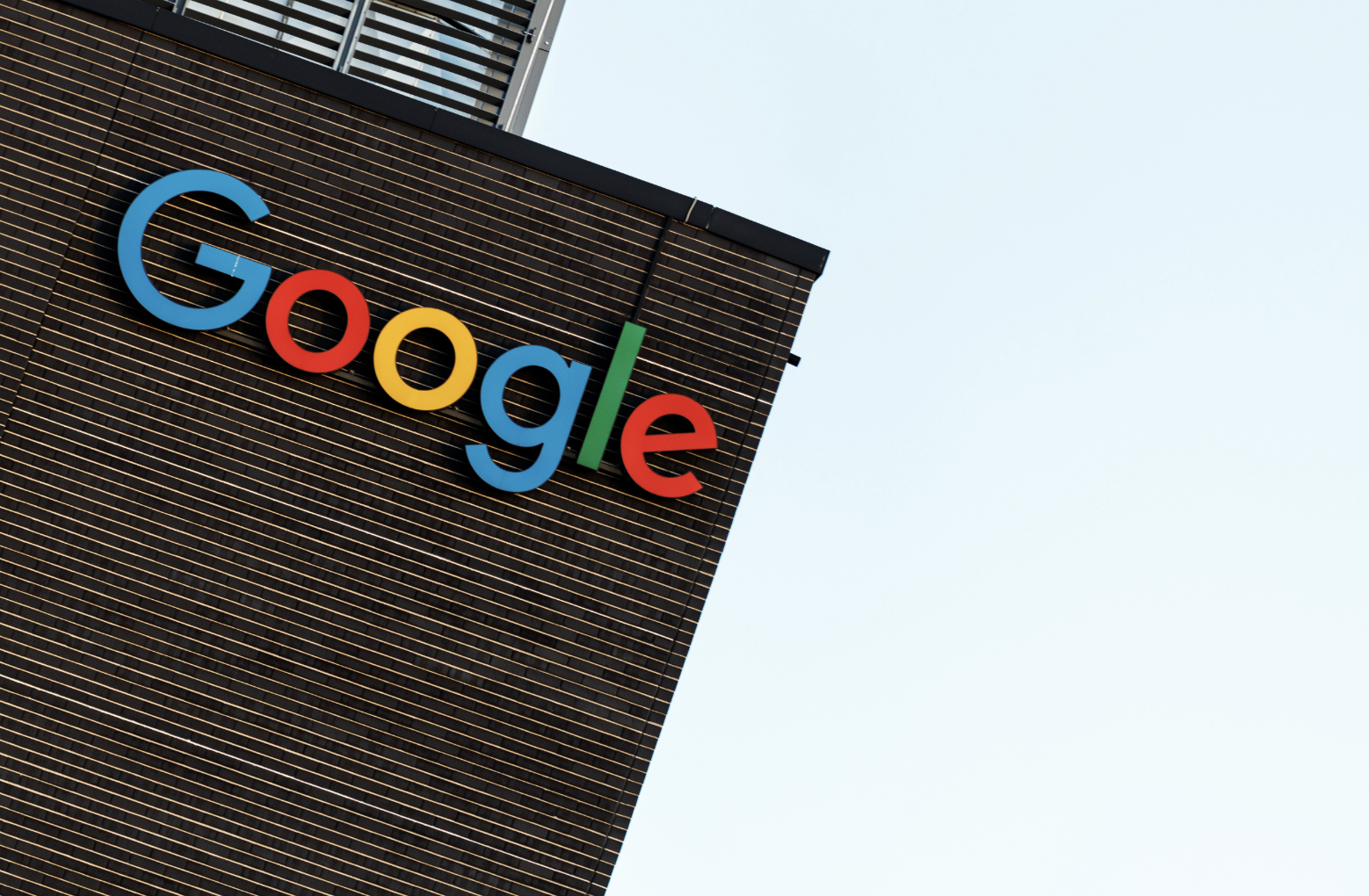 Miedo en bolsa por el desplome de Google del 10%