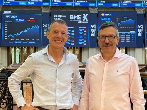 Alfonso Raffin, responsable de Servicios de Biodiversidad de SGS; y Luis Vicente Muñoz, CEO de Capital Radio. Alfonso Raffin, responsable de Servicios de Biodiversidad de SGS; y Luis Vicente Muñoz, CEO de Capital Radio.