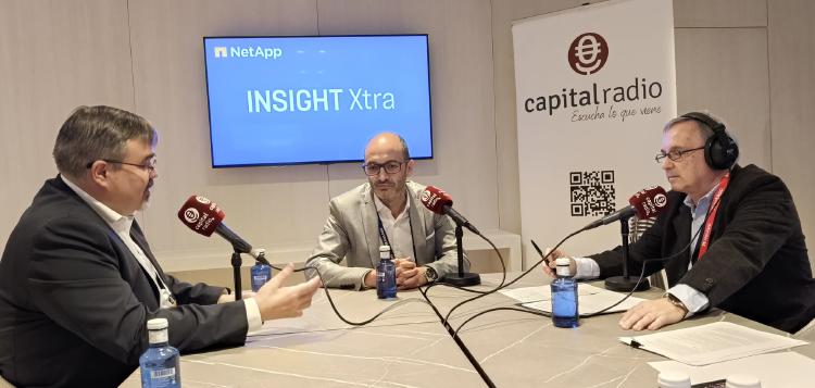 Carlos Vaquer, director de Canal de NetApp; y Jesús Lobato, director de Negocio en Arrow ECS Spain. A la derecha, Juan Manuel Urraca, presentador del programa. Carlos Vaquer, director de Canal de NetApp; y Jesús Lobato, director de Negocio en Arrow ECS Spain. A la derecha, Juan Manuel Urraca, presentador del programa.