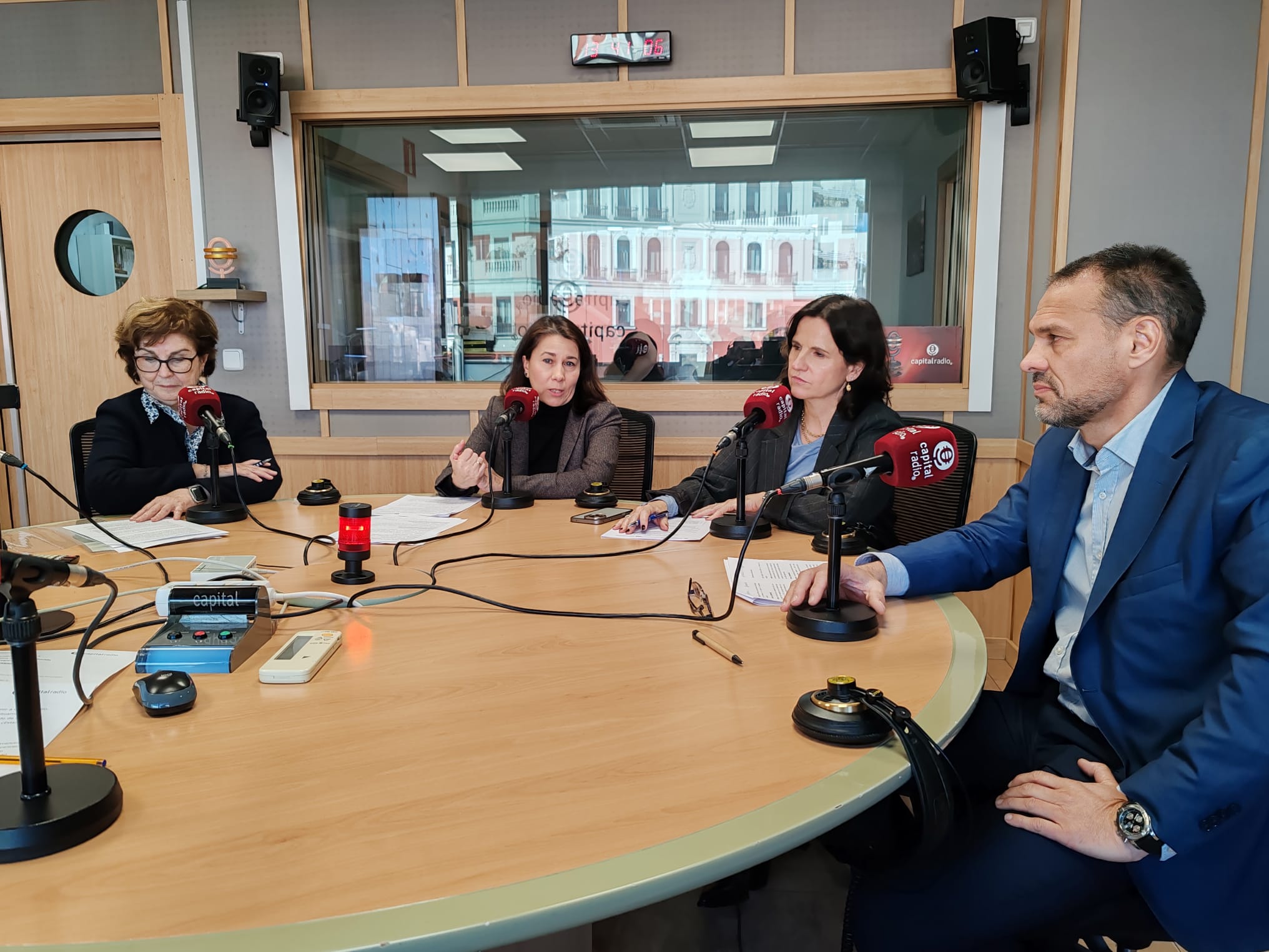 Movilidad Renovable Investigación Mesa Movilidad Renovable Investigación Mesa