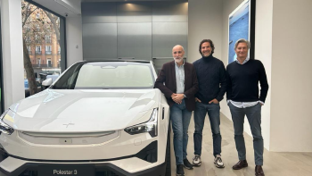 Chimo Ortega, responsable de Motor en Capital Radio; Javier Goyeneche, fundador y CEO de Ecoalf; y Stéphane Le Guevel, director general de Polestar España y Portugal.
