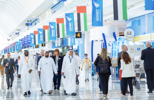 Imagen de la feria IDEX 2023 Imagen de la feria IDEX 2023