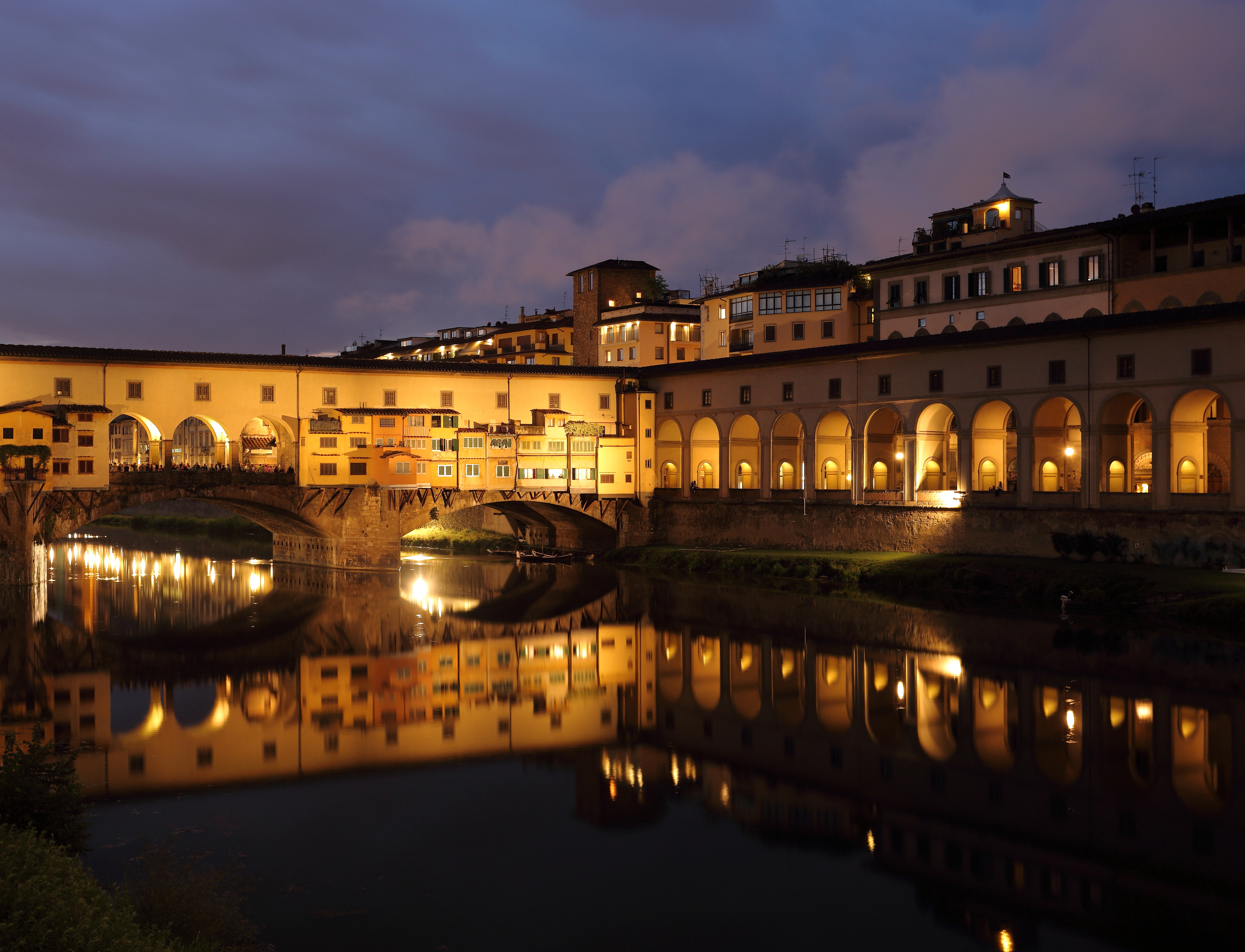 Ponte_Vecchio_at_dusk_1 Ponte_Vecchio_at_dusk_1