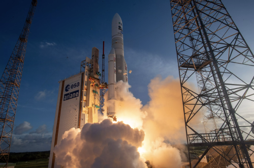 Lanzamiento del satélite Meteosat Third Generation Imager (MTG I1) a bordo de un cohete Ariane 5 Lanzamiento del satélite Meteosat Third Generation Imager (MTG I1) a bordo de un cohete Ariane 5