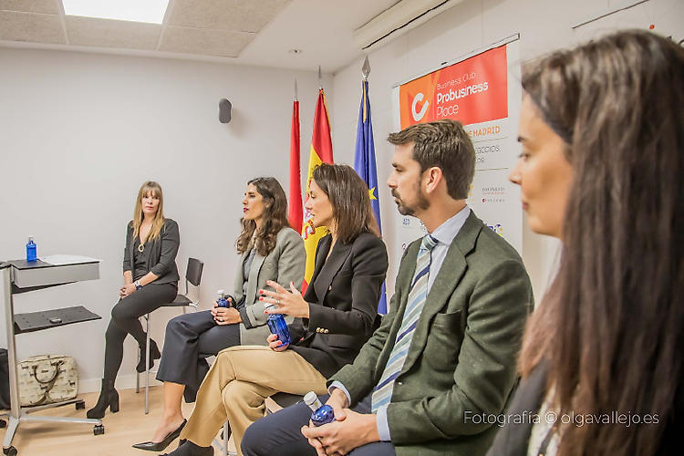 a48d43b81301133924a4 a48d43b81301133924a4