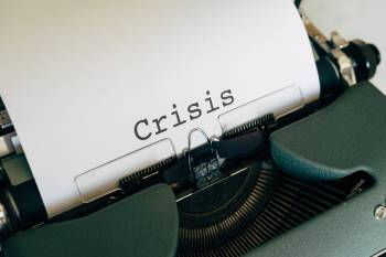 Crisis económica   Photo by Markus Winkler on Unsplash