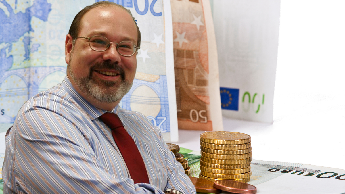 Emilio González, profesor de Economía de Comillas ICADE Emilio González, profesor de Economía de Comillas ICADE