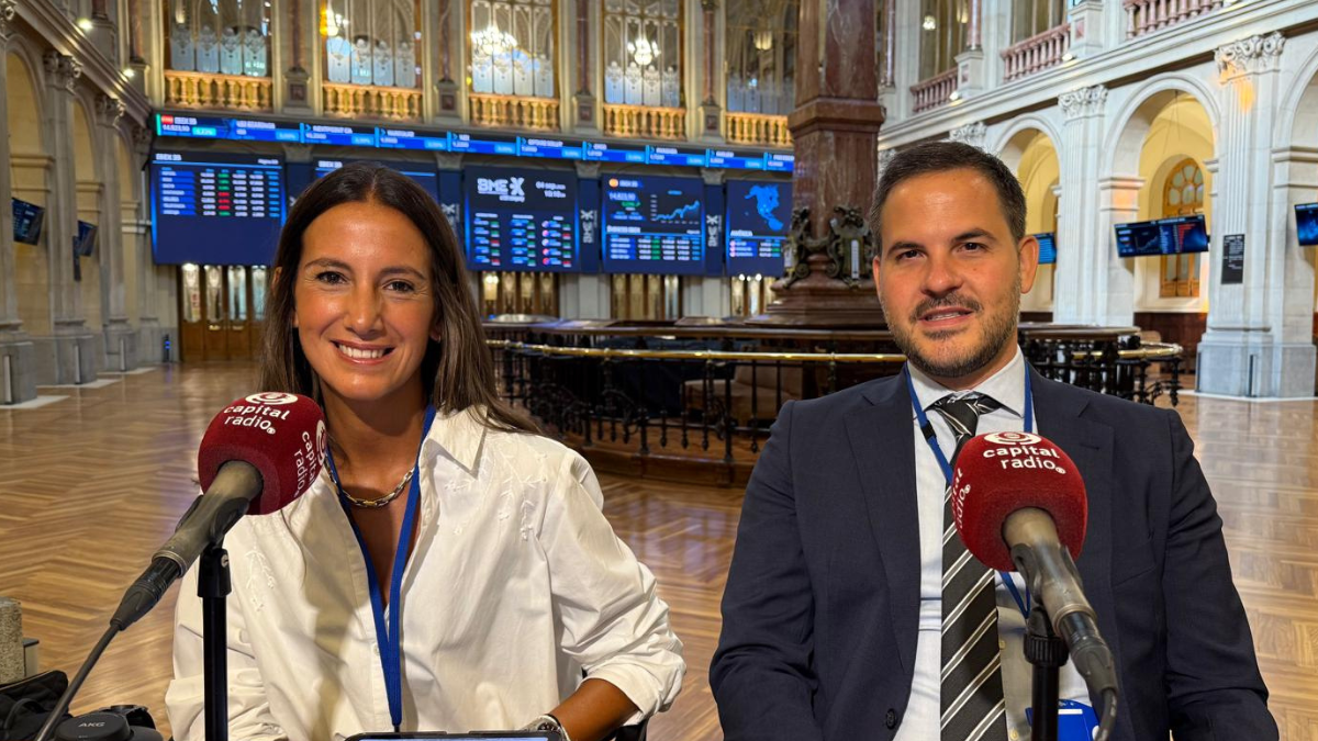 Alicia Tabanera, abogada de Surus; y Luis Miguel Díaz Muñoz, director Legal y miembro del Consejo de Administración de Deudafix.