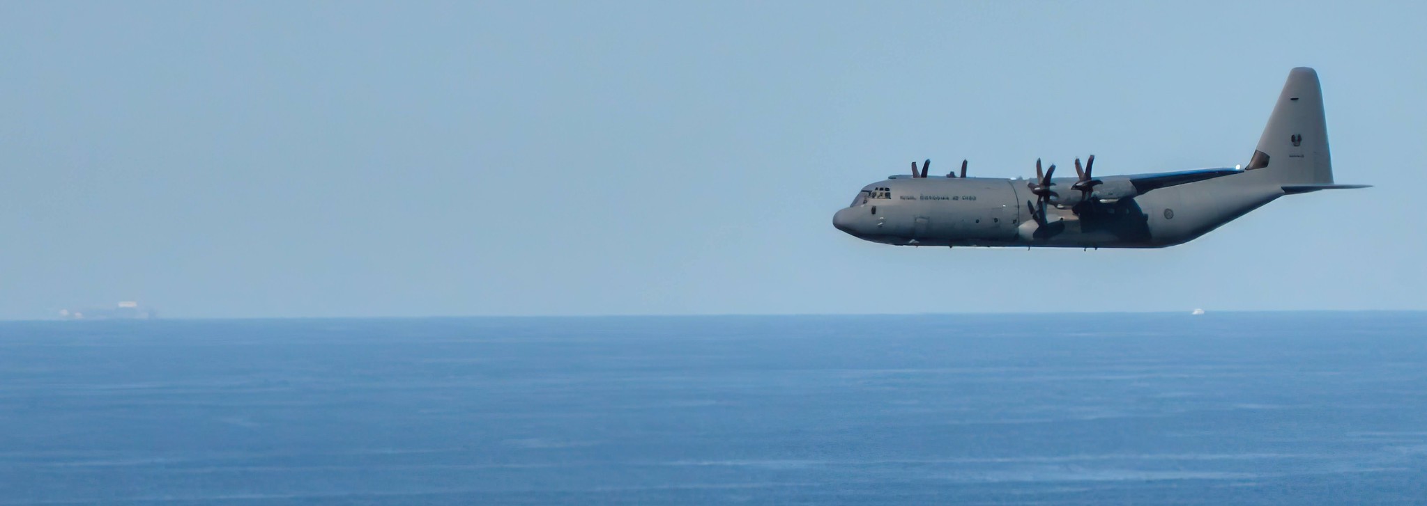 avion militar avion militar