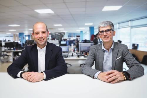 Fsx6Y_DWAAAT4Zi Fsx6Y_DWAAAT4Zi